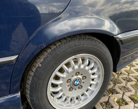 Синій БМВ 3 Серія, об'ємом двигуна 1.6 л та пробігом 374 тис. км за 2300 $, фото 8 на Automoto.ua