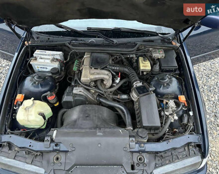 Синий БМВ 3 Серия, объемом двигателя 1.6 л и пробегом 350 тыс. км за 2700 $, фото 5 на Automoto.ua