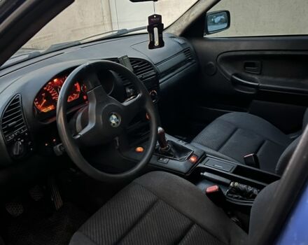 Синий БМВ 3 Серия, объемом двигателя 1.6 л и пробегом 285 тыс. км за 2600 $, фото 4 на Automoto.ua