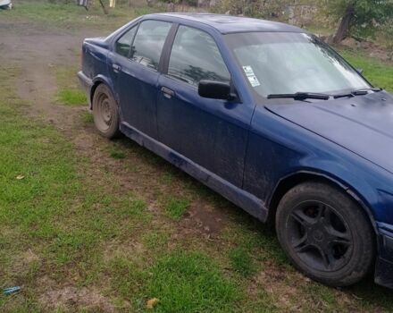 Синій БМВ 3 Серія, об'ємом двигуна 2.5 л та пробігом 300 тис. км за 1350 $, фото 2 на Automoto.ua