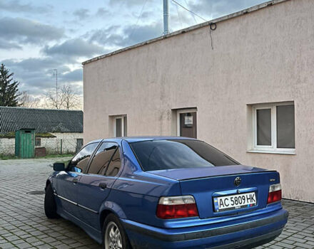 Синій БМВ 3 Серія, об'ємом двигуна 1.8 л та пробігом 285 тис. км за 2600 $, фото 3 на Automoto.ua