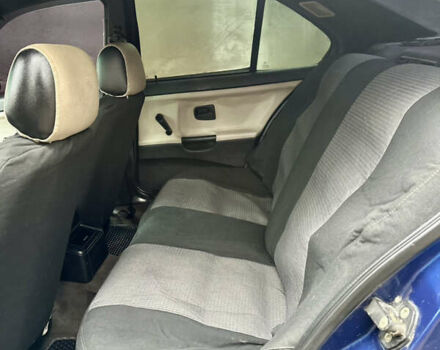 Синий БМВ 3 Серия, объемом двигателя 1.6 л и пробегом 265 тыс. км за 1750 $, фото 15 на Automoto.ua