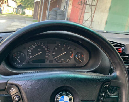 Синій БМВ 3 Серія, об'ємом двигуна 1.8 л та пробігом 333 тис. км за 3350 $, фото 8 на Automoto.ua