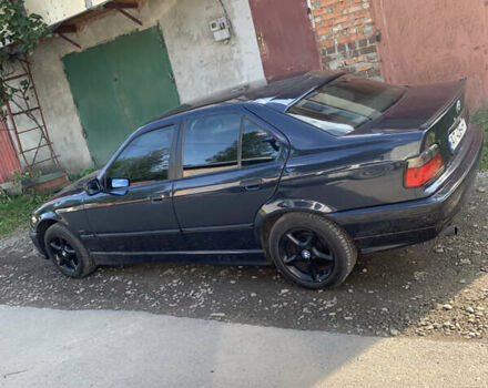 Синій БМВ 3 Серія, об'ємом двигуна 1.8 л та пробігом 333 тис. км за 3350 $, фото 3 на Automoto.ua