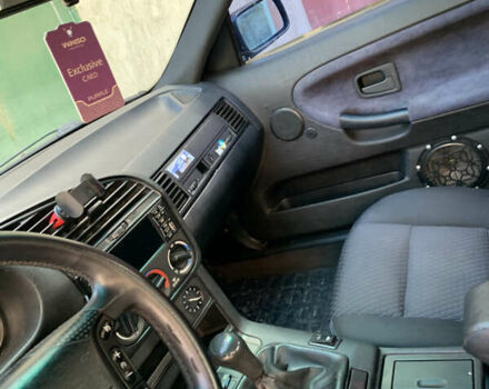 Синій БМВ 3 Серія, об'ємом двигуна 1.8 л та пробігом 333 тис. км за 3350 $, фото 9 на Automoto.ua