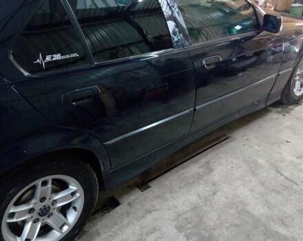 Синий БМВ 3 Серия, объемом двигателя 1.78 л и пробегом 290 тыс. км за 2300 $, фото 23 на Automoto.ua