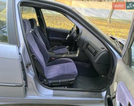 Синий БМВ 3 Серия, объемом двигателя 1.8 л и пробегом 240 тыс. км за 2800 $, фото 17 на Automoto.ua