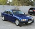 Синий БМВ 3 Серия, объемом двигателя 1.8 л и пробегом 300 тыс. км за 950 $, фото 2 на Automoto.ua