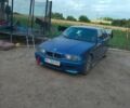 Синій БМВ 3 Серія, об'ємом двигуна 1.8 л та пробігом 1000 тис. км за 1700 $, фото 3 на Automoto.ua