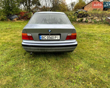 Синій БМВ 3 Серія, об'ємом двигуна 1.8 л та пробігом 600 тис. км за 3400 $, фото 17 на Automoto.ua