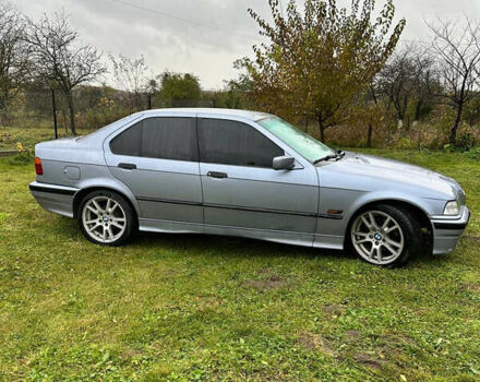 Синій БМВ 3 Серія, об'ємом двигуна 1.8 л та пробігом 600 тис. км за 3400 $, фото 9 на Automoto.ua