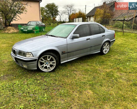 Синій БМВ 3 Серія, об'ємом двигуна 1.8 л та пробігом 600 тис. км за 3400 $, фото 14 на Automoto.ua