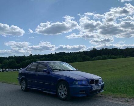 Синій БМВ 3 Серія, об'ємом двигуна 1.8 л та пробігом 1000 тис. км за 1700 $, фото 1 на Automoto.ua