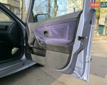 Синий БМВ 3 Серия, объемом двигателя 1.8 л и пробегом 240 тыс. км за 2800 $, фото 20 на Automoto.ua