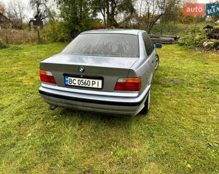 Синій БМВ 3 Серія, об'ємом двигуна 1.8 л та пробігом 600 тис. км за 3400 $, фото 15 на Automoto.ua