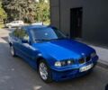 Синий БМВ 3 Серия, объемом двигателя 2 л и пробегом 318 тыс. км за 3200 $, фото 1 на Automoto.ua