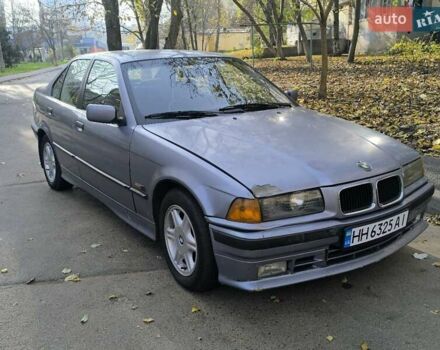 Синий БМВ 3 Серия, объемом двигателя 1.8 л и пробегом 240 тыс. км за 2800 $, фото 6 на Automoto.ua