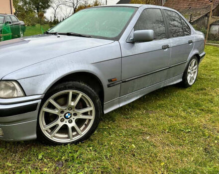 Синій БМВ 3 Серія, об'ємом двигуна 1.8 л та пробігом 600 тис. км за 3400 $, фото 4 на Automoto.ua