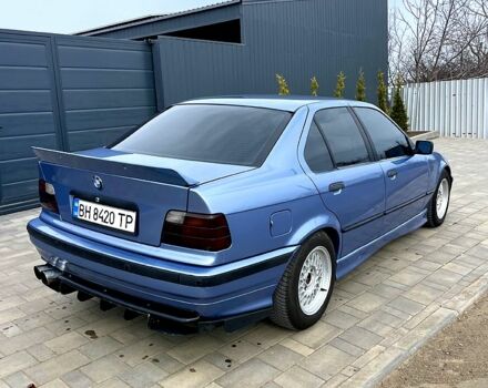 Синий БМВ 3 Серия, объемом двигателя 1.8 л и пробегом 280 тыс. км за 4000 $, фото 3 на Automoto.ua