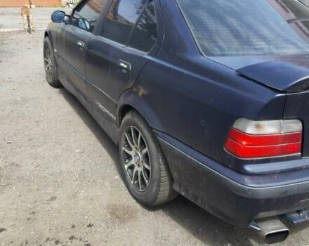 Синій БМВ 3 Серія, об'ємом двигуна 1.8 л та пробігом 357 тис. км за 3300 $, фото 3 на Automoto.ua