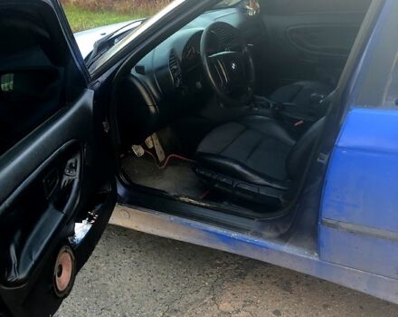 Синій БМВ 3 Серія, об'ємом двигуна 1.8 л та пробігом 400 тис. км за 2868 $, фото 6 на Automoto.ua