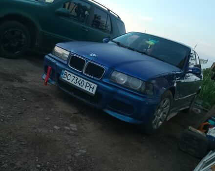Синій БМВ 3 Серія, об'ємом двигуна 1.8 л та пробігом 1000 тис. км за 1700 $, фото 6 на Automoto.ua