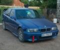Синій БМВ 3 Серія, об'ємом двигуна 1.8 л та пробігом 1000 тис. км за 1700 $, фото 5 на Automoto.ua