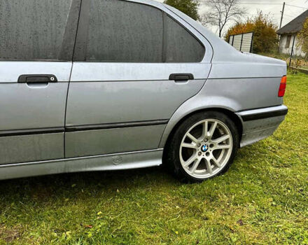 Синій БМВ 3 Серія, об'ємом двигуна 1.8 л та пробігом 600 тис. км за 3400 $, фото 3 на Automoto.ua