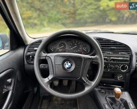 Синій БМВ 3 Серія, об'ємом двигуна 2 л та пробігом 280 тис. км за 2500 $, фото 17 на Automoto.ua