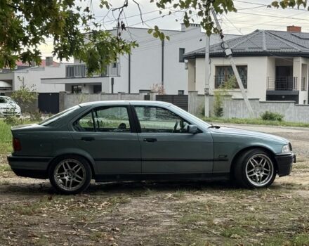 Синий БМВ 3 Серия, объемом двигателя 2 л и пробегом 280 тыс. км за 2500 $, фото 10 на Automoto.ua