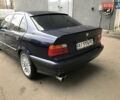 Синий БМВ 3 Серия, объемом двигателя 1.8 л и пробегом 438 тыс. км за 3000 $, фото 2 на Automoto.ua