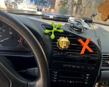 Синій БМВ 3 Серія, об'ємом двигуна 1.6 л та пробігом 336 тис. км за 2060 $, фото 9 на Automoto.ua