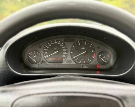 Синий БМВ 3 Серия, объемом двигателя 2 л и пробегом 280 тыс. км за 2500 $, фото 17 на Automoto.ua