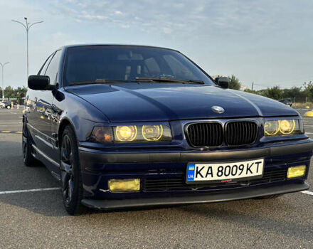 Синий БМВ 3 Серия, объемом двигателя 2 л и пробегом 322 тыс. км за 5000 $, фото 1 на Automoto.ua