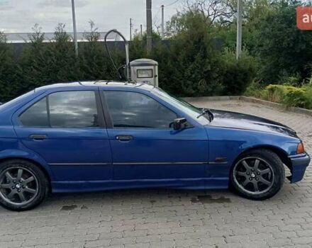 Синий БМВ 3 Серия, объемом двигателя 1.6 л и пробегом 495 тыс. км за 3700 $, фото 2 на Automoto.ua