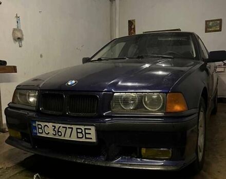 Синий БМВ 3 Серия, объемом двигателя 1.8 л и пробегом 361 тыс. км за 2999 $, фото 3 на Automoto.ua
