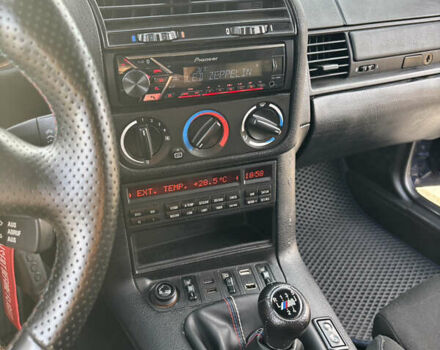 Синий БМВ 3 Серия, объемом двигателя 2 л и пробегом 322 тыс. км за 5000 $, фото 21 на Automoto.ua