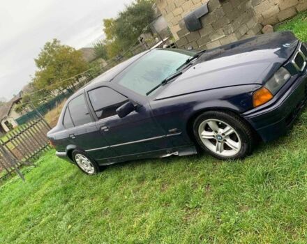 Синий БМВ 3 Серия, объемом двигателя 1.8 л и пробегом 790 тыс. км за 2500 $, фото 2 на Automoto.ua