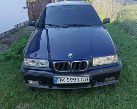 Синий БМВ 3 Серия, объемом двигателя 1.99 л и пробегом 350 тыс. км за 2300 $, фото 2 на Automoto.ua