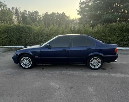 Синий БМВ 3 Серия, объемом двигателя 1.8 л и пробегом 400 тыс. км за 3000 $, фото 13 на Automoto.ua