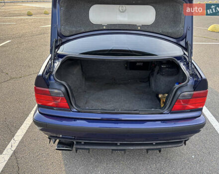 Синий БМВ 3 Серия, объемом двигателя 2 л и пробегом 322 тыс. км за 5000 $, фото 14 на Automoto.ua