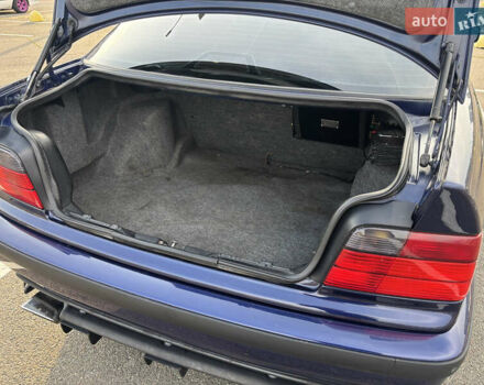 Синий БМВ 3 Серия, объемом двигателя 2 л и пробегом 322 тыс. км за 5000 $, фото 15 на Automoto.ua