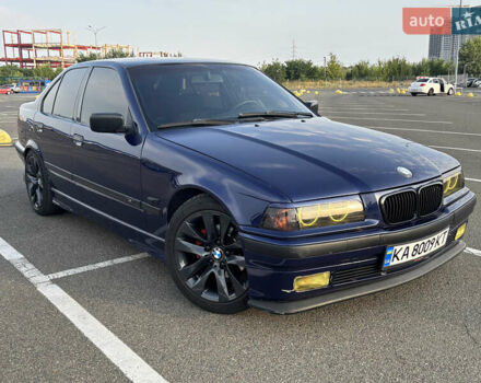 Синий БМВ 3 Серия, объемом двигателя 2 л и пробегом 322 тыс. км за 5000 $, фото 3 на Automoto.ua