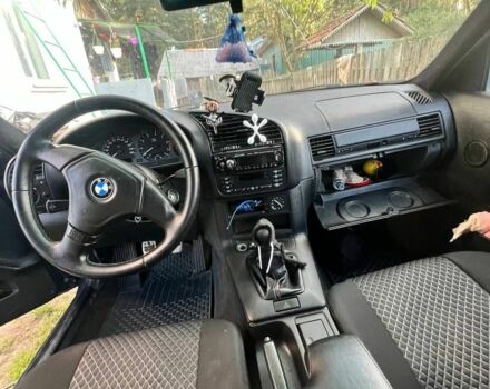 Синій БМВ 3 Серія, об'ємом двигуна 1.6 л та пробігом 340 тис. км за 2600 $, фото 2 на Automoto.ua