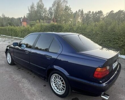 Синий БМВ 3 Серия, объемом двигателя 1.8 л и пробегом 400 тыс. км за 3000 $, фото 17 на Automoto.ua