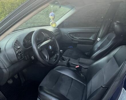 Синий БМВ 3 Серия, объемом двигателя 1.8 л и пробегом 400 тыс. км за 3000 $, фото 5 на Automoto.ua