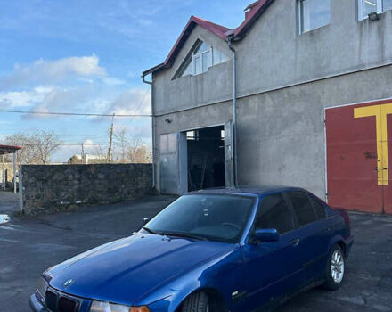 Синій БМВ 3 Серія, об'ємом двигуна 1.8 л та пробігом 300 тис. км за 2000 $, фото 7 на Automoto.ua