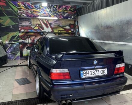 Синий БМВ 3 Серия, объемом двигателя 2 л и пробегом 420 тыс. км за 6000 $, фото 3 на Automoto.ua