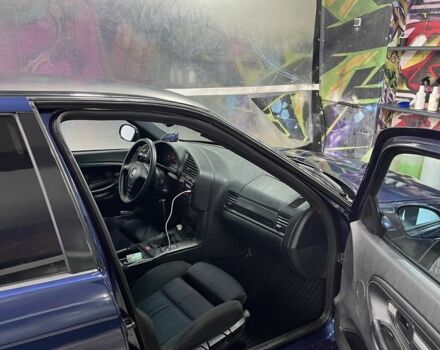 Синий БМВ 3 Серия, объемом двигателя 2 л и пробегом 420 тыс. км за 6000 $, фото 5 на Automoto.ua