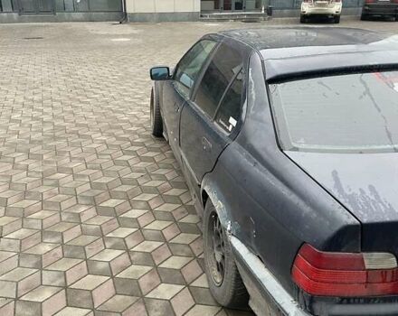 Синий БМВ 3 Серия, объемом двигателя 2.5 л и пробегом 250 тыс. км за 3200 $, фото 1 на Automoto.ua